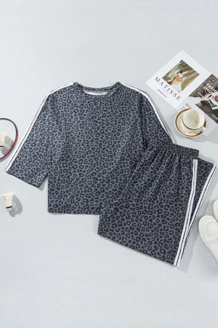 Gray Leopard Print Set